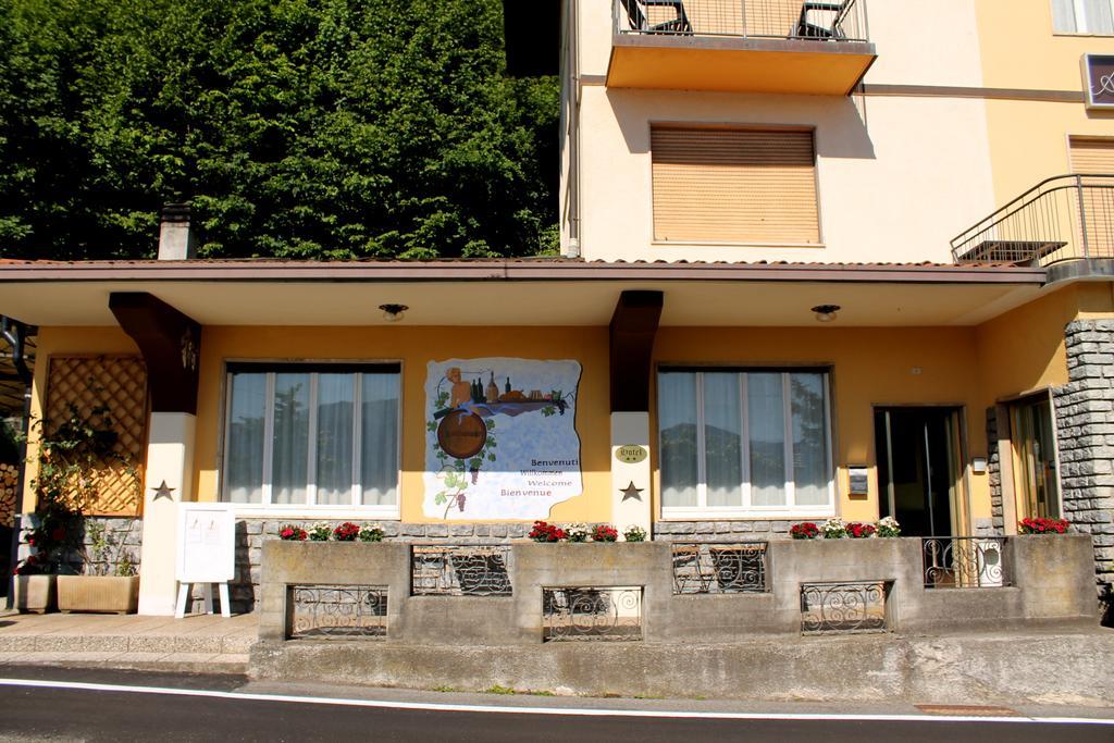 Hotel Poggio D'Oro Riva di Solto Exterior foto